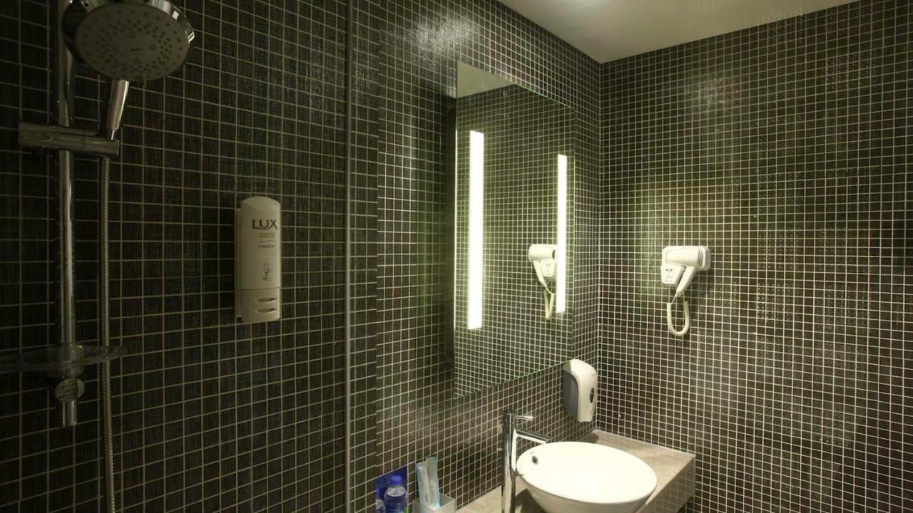 Holiday Inn Express Shanghai Gongkang By Ihg Buitenkant foto